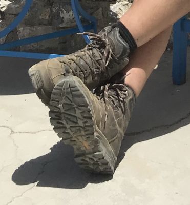 Knöchelhohe Bergschuhe